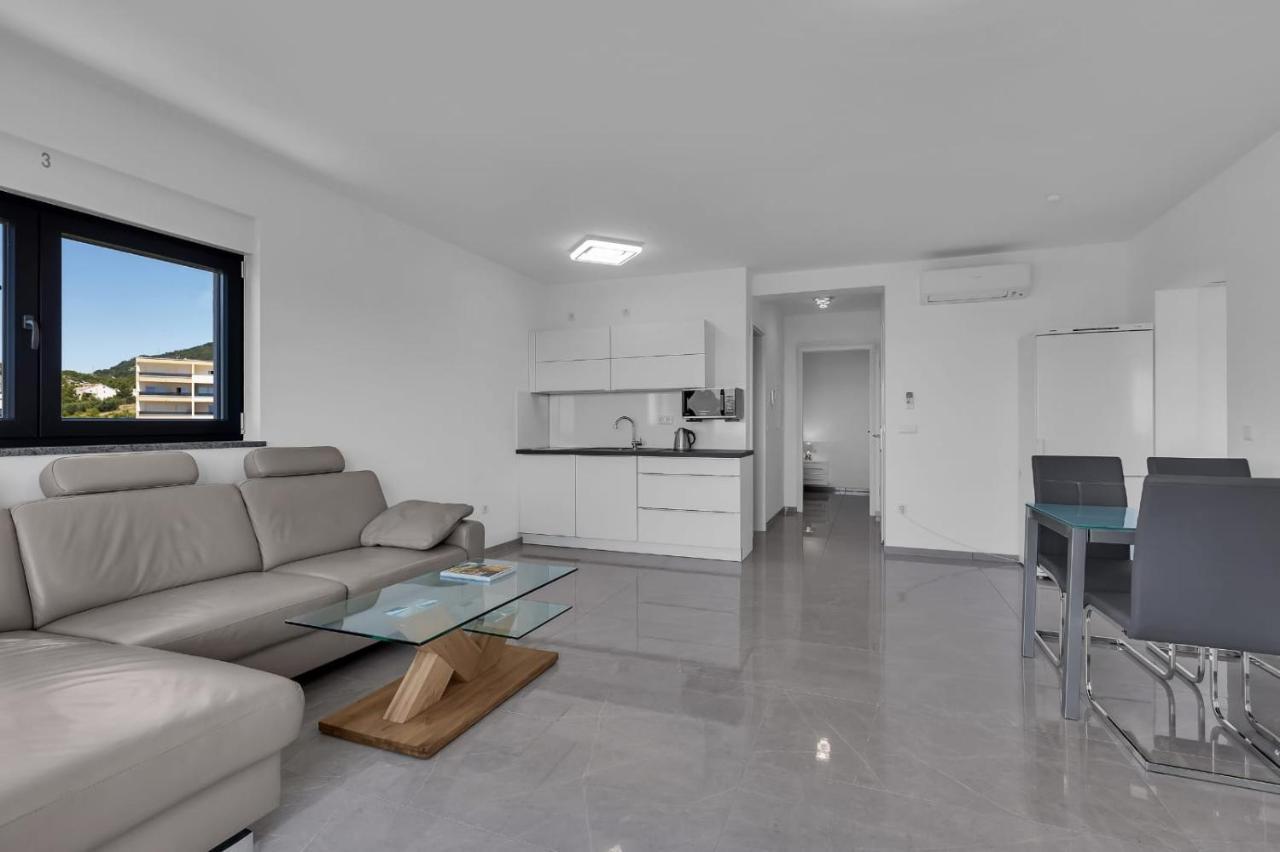 Villa Adria Макарска Екстериор снимка