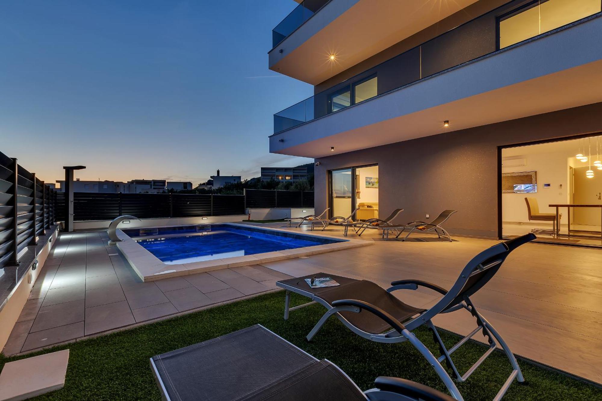 Villa Adria Макарска Екстериор снимка